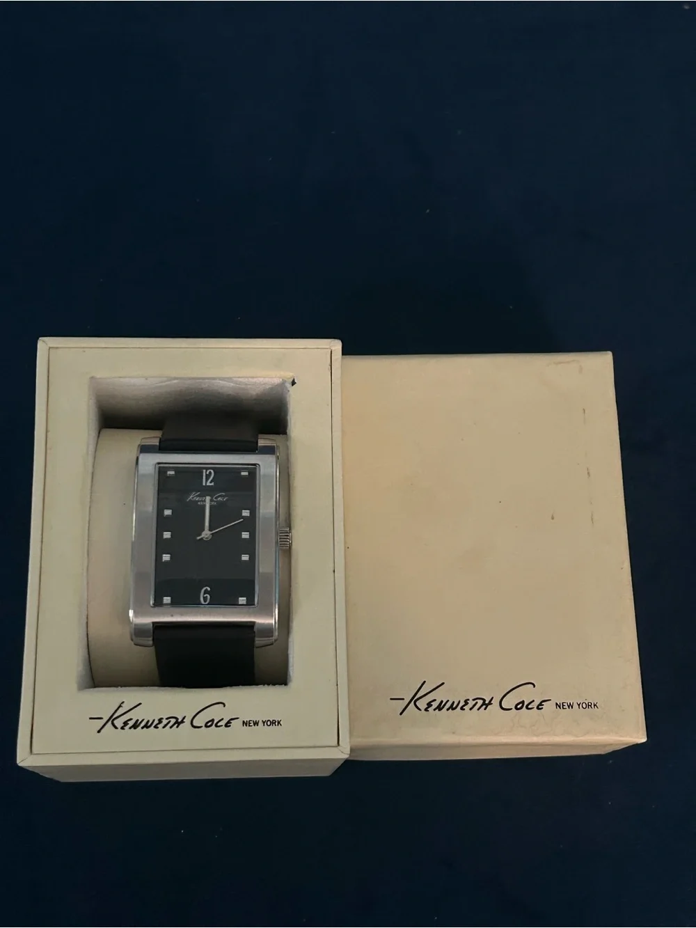 Kenneth Cole Tank Womens Watch 22mm Black Dial Leather KC2117 New Battery
